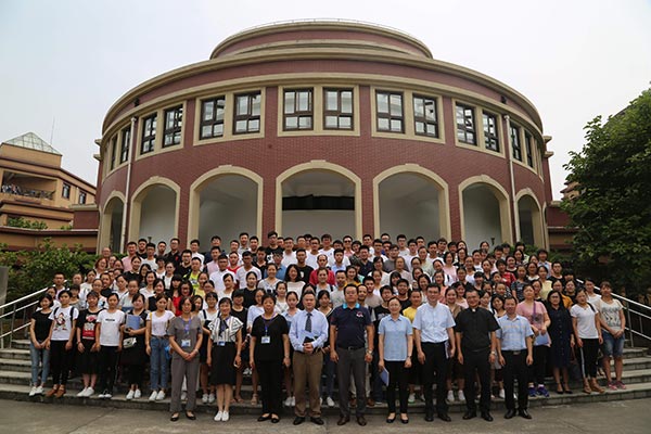 华东神学院举行2017学年开学典礼 华东神学院举行2017学年开学典礼